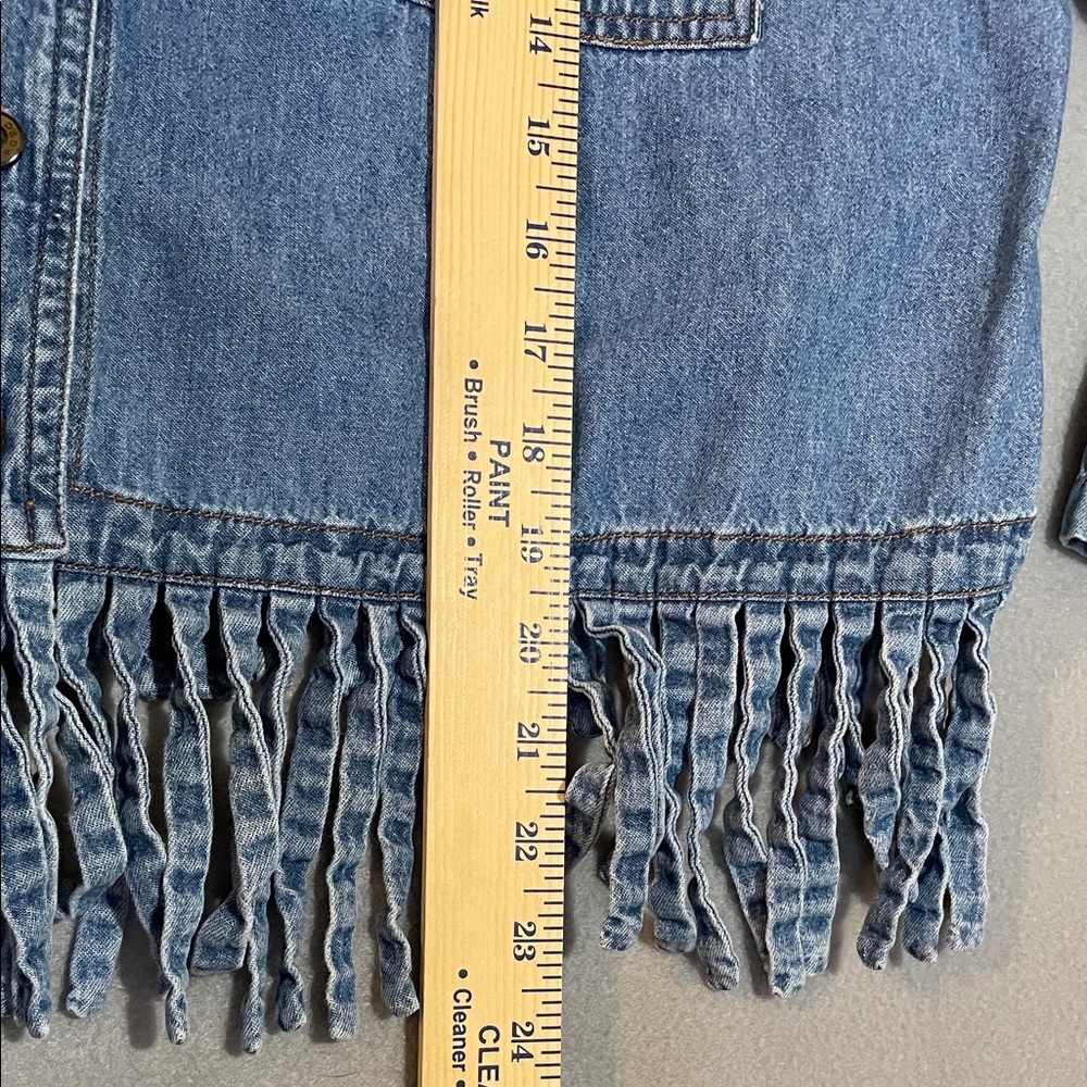 Draper’s & Damon’s Women’s L Denim Button Up Shirt Jacket Fringe Western Boho - Picture 10 of 11